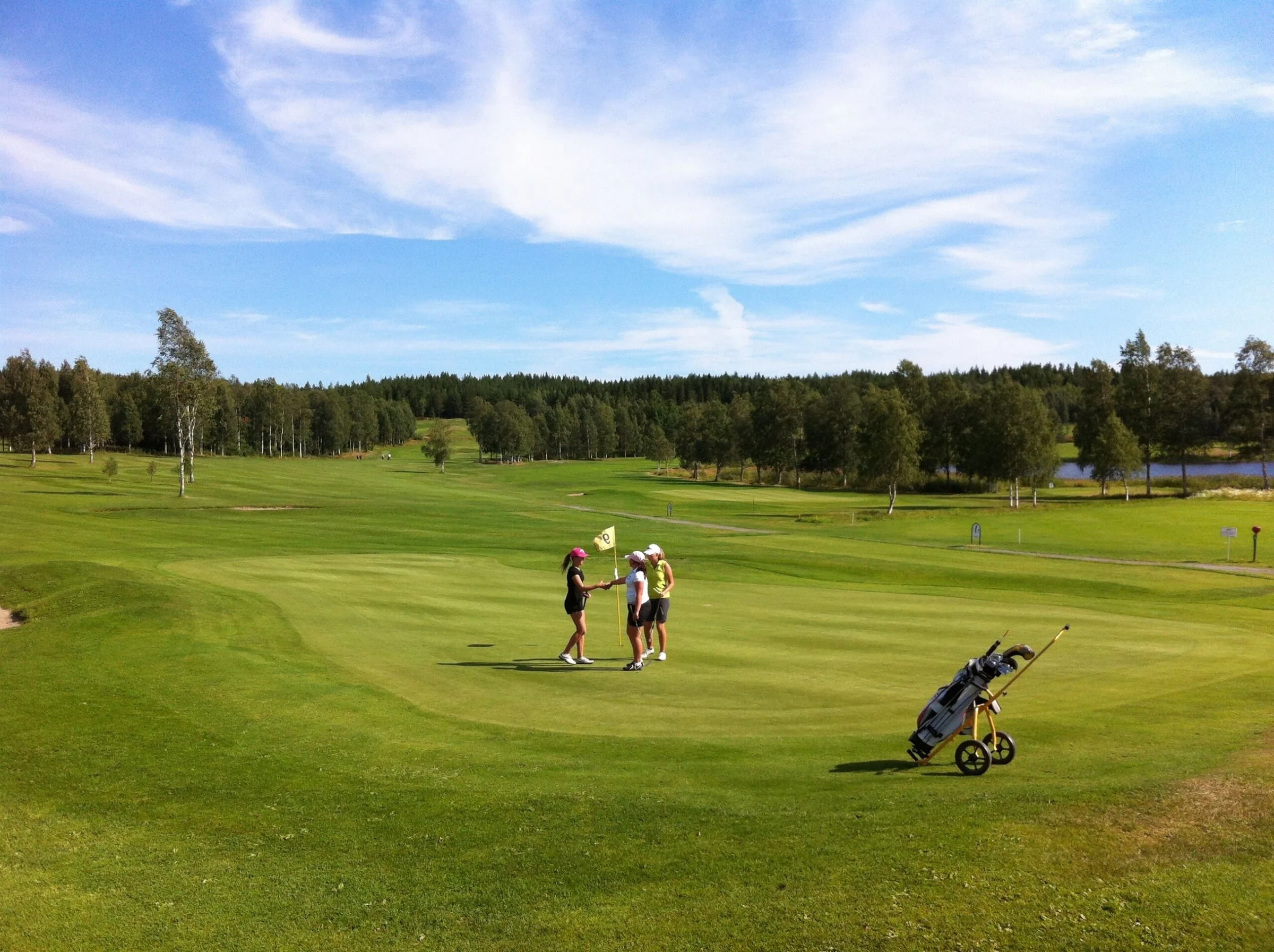 Evelina, Jenny och Elin tackar för idag