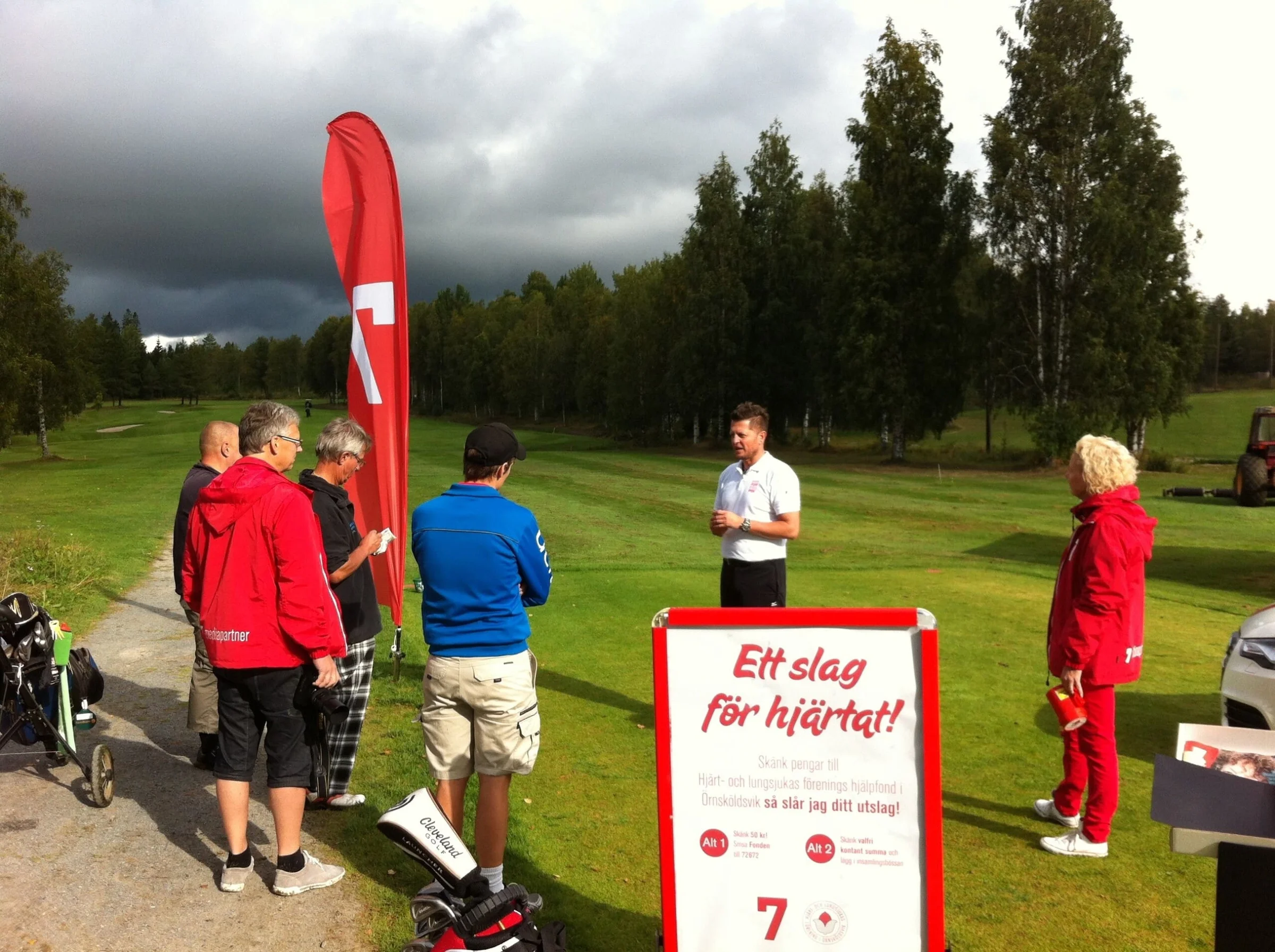 Magnus Gidlöf slog drives för Hjärtslaget