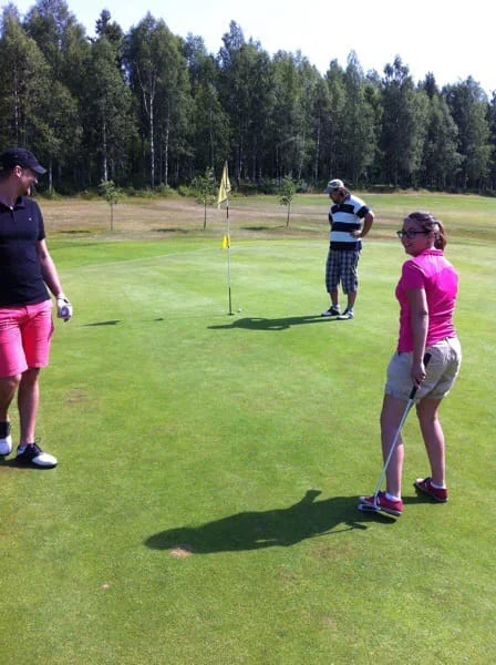 Nicole nära HiO på femman.